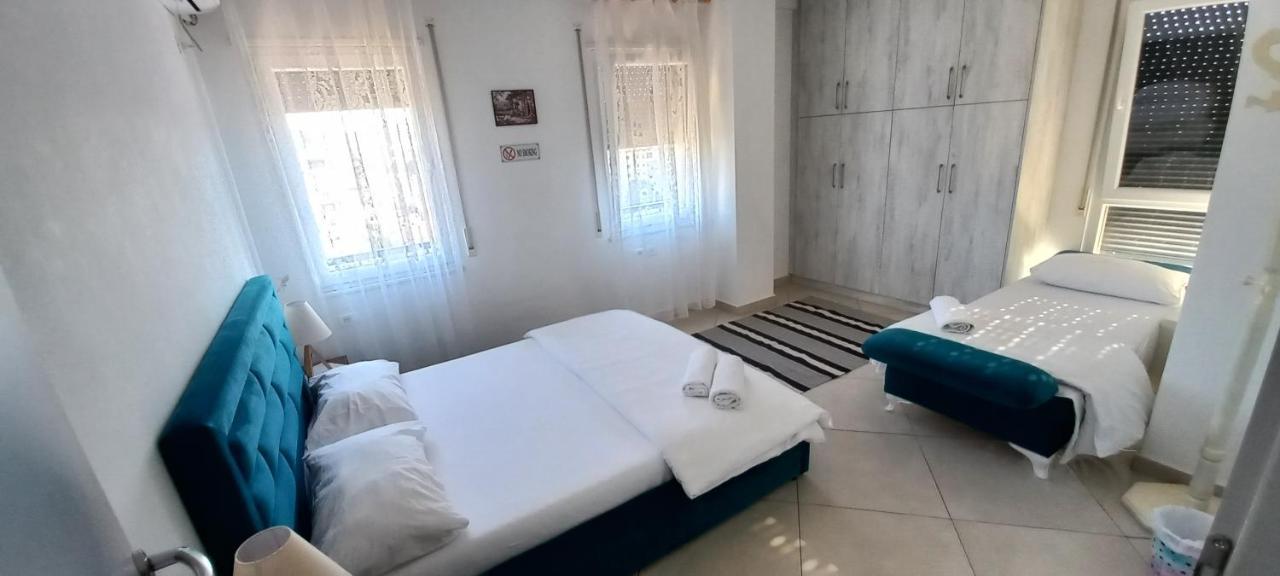 Guesthouse Bela Tirana Exteriör bild