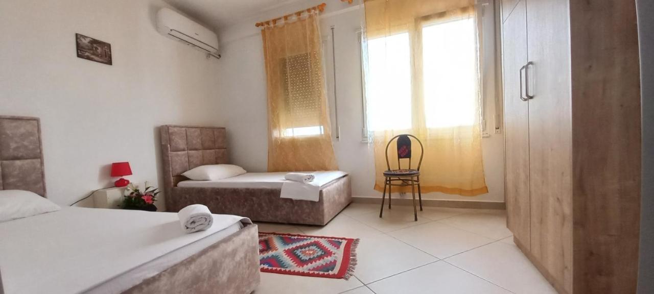 Guesthouse Bela Tirana Exteriör bild